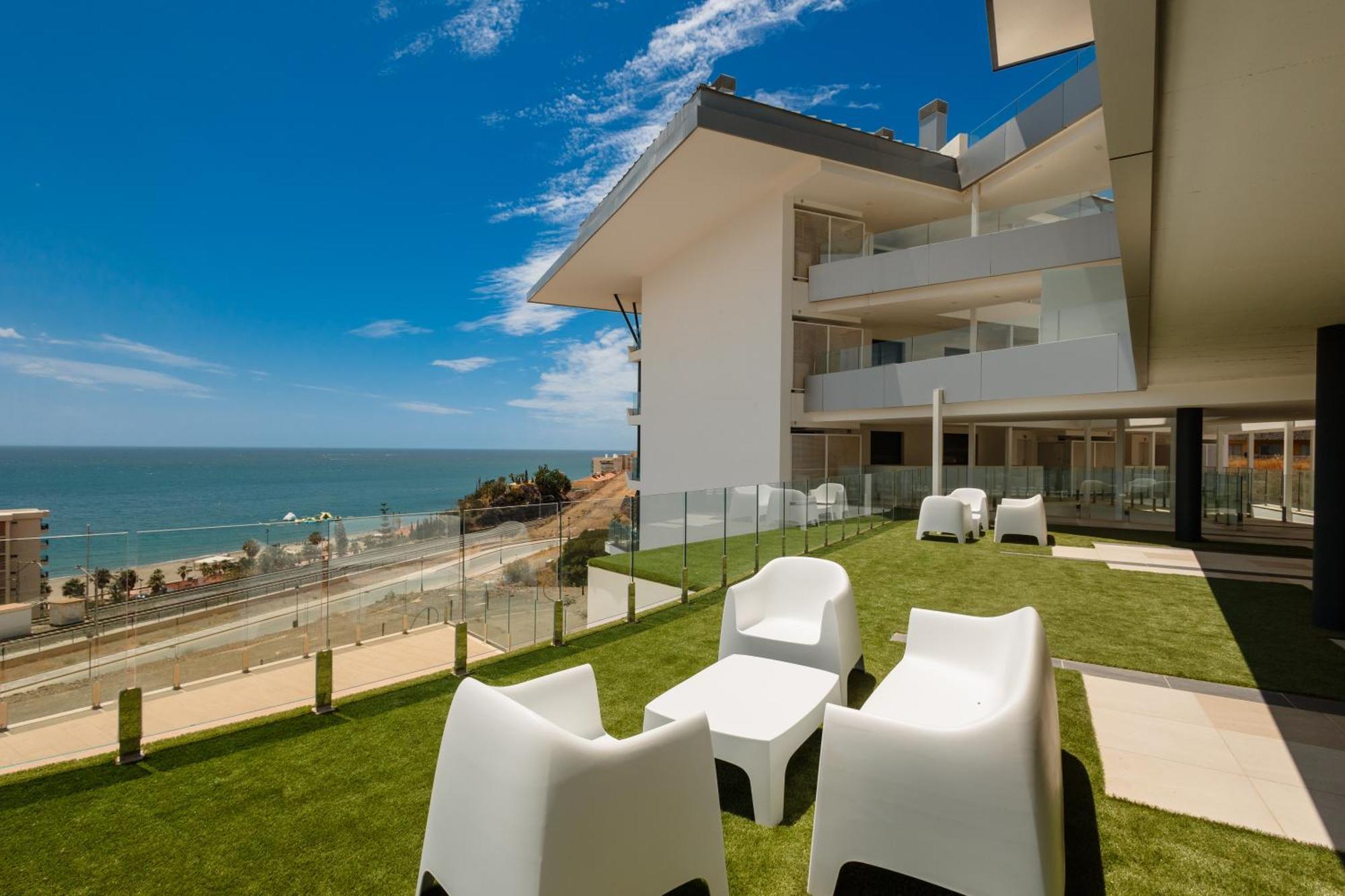 Modern Apartment, With Large Terrace And Panoramic Sea Views, In Fuengirola Apartment *