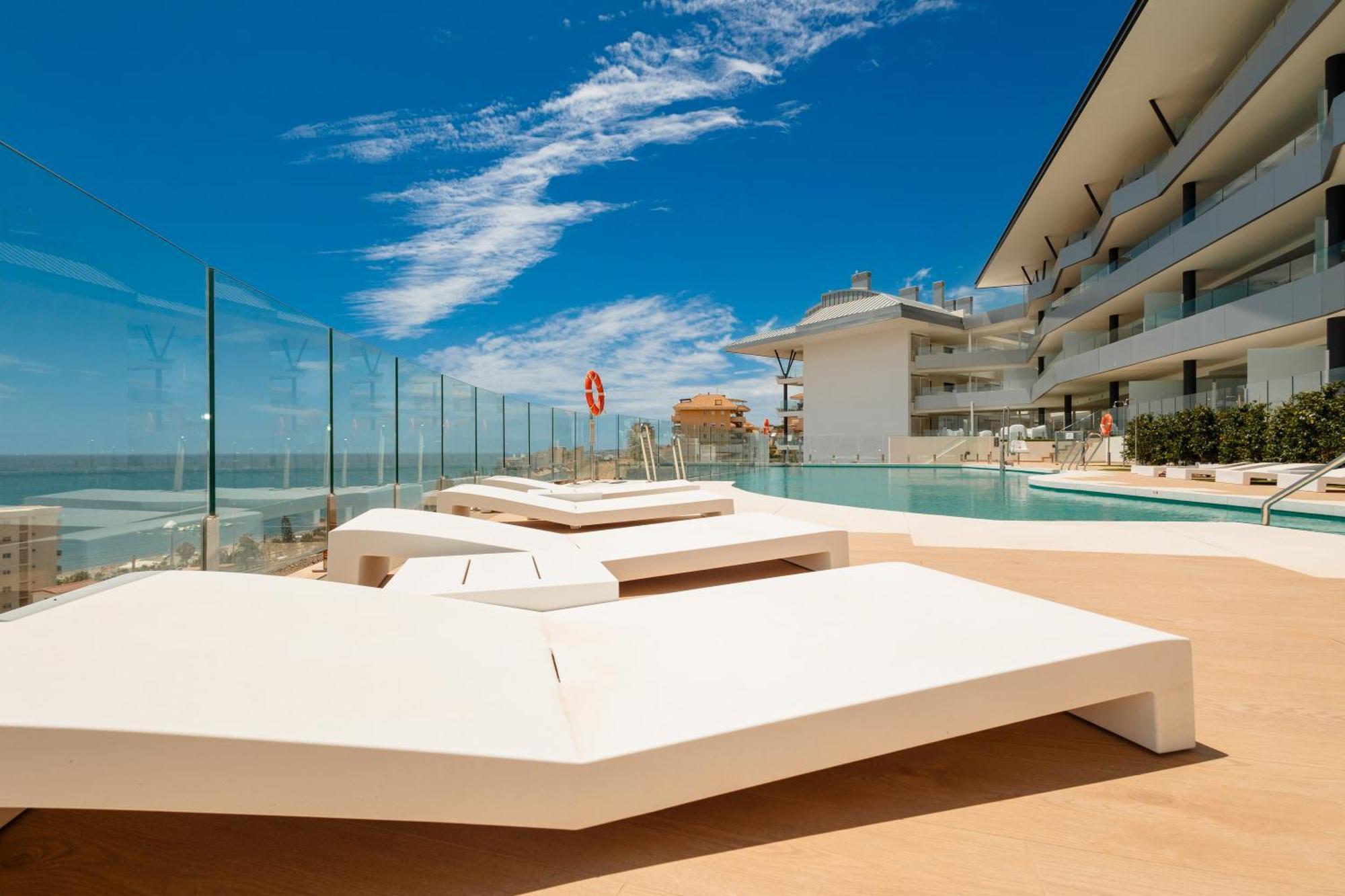 Apartment Modern Apartment, With Large Terrace And Panoramic Sea Views, In Fuengirola *