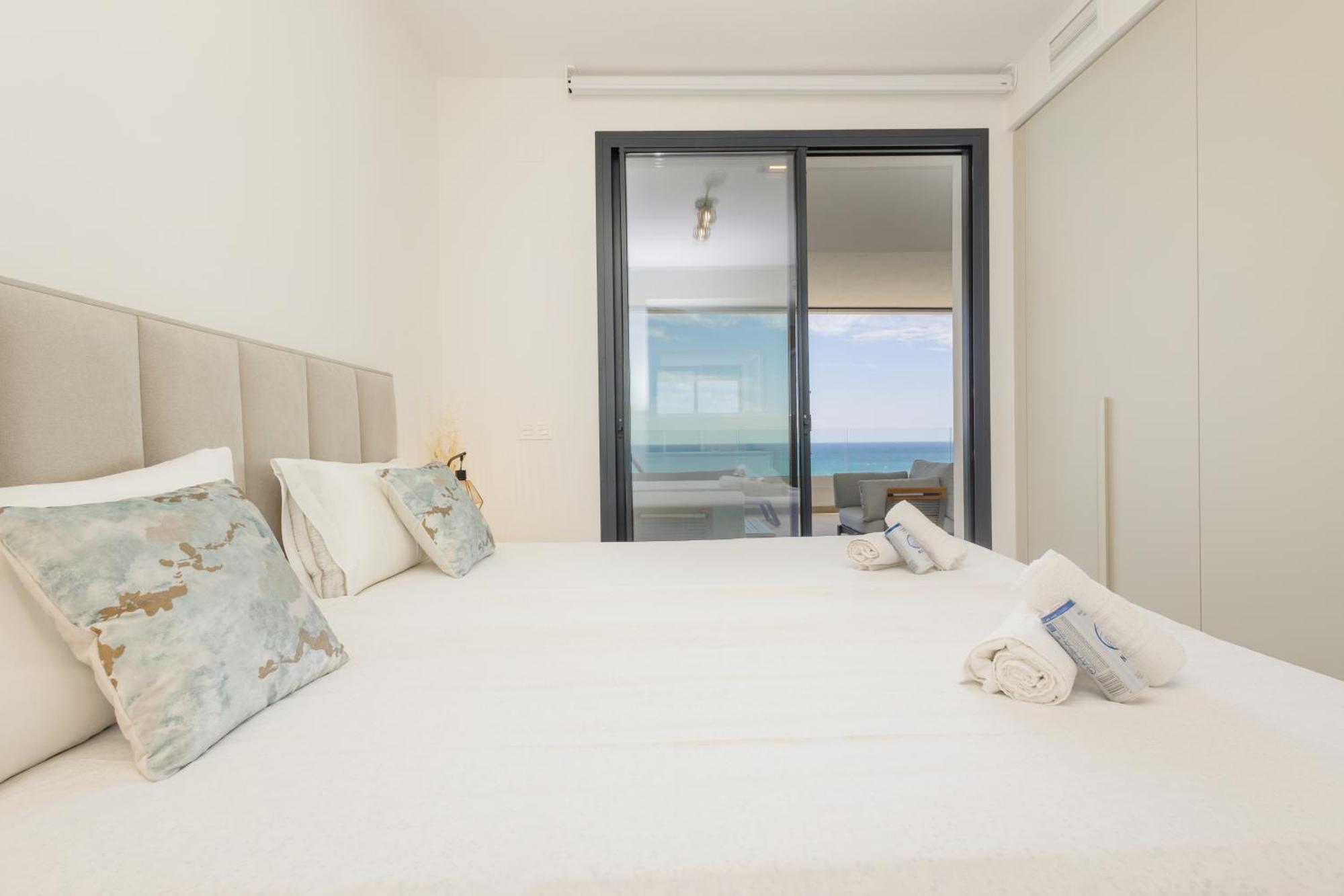 Modern Apartment, With Large Terrace And Panoramic Sea Views, In Fuengirola Apartment Málaga