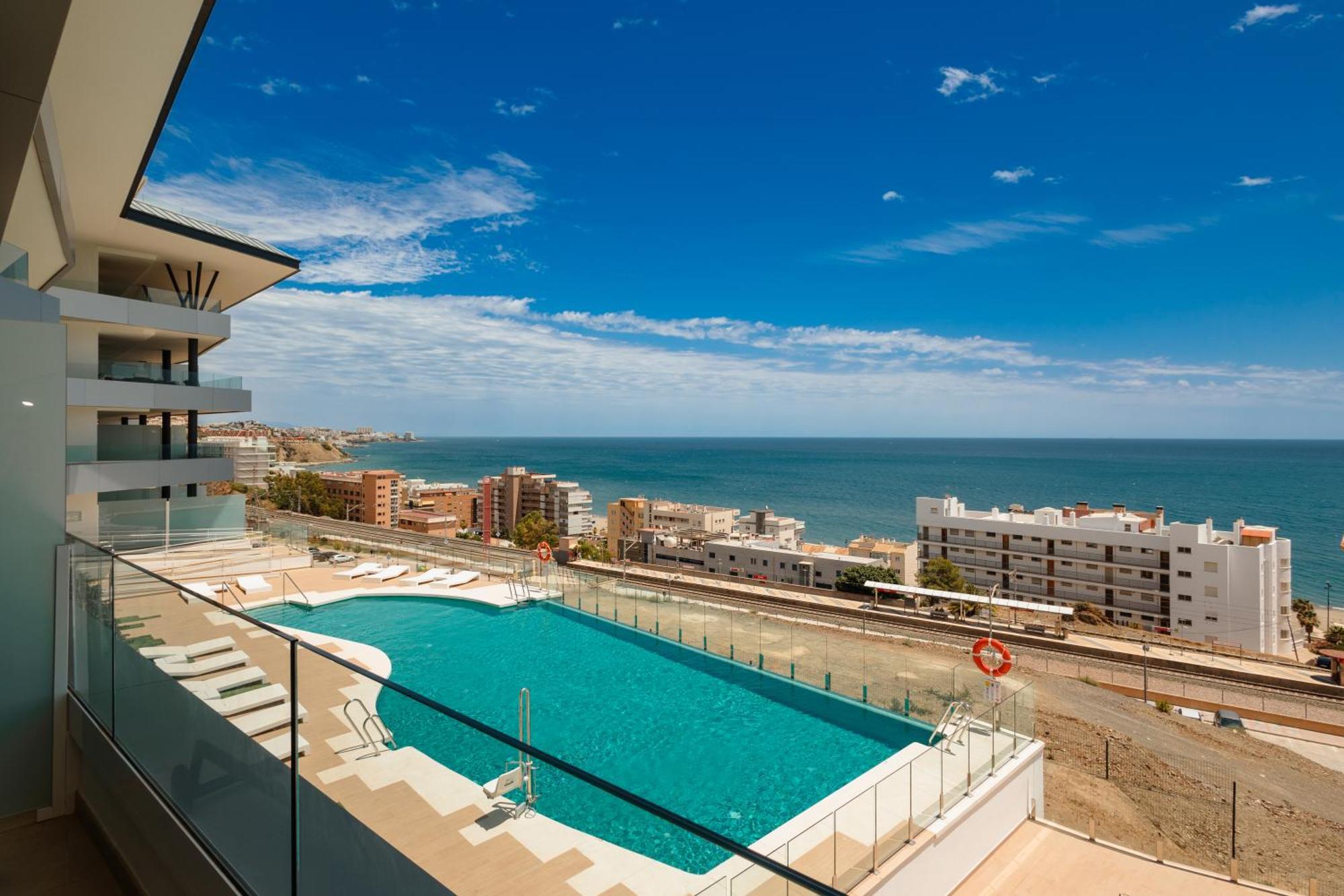 Modern Apartment, With Large Terrace And Panoramic Sea Views, In Fuengirola Malaga