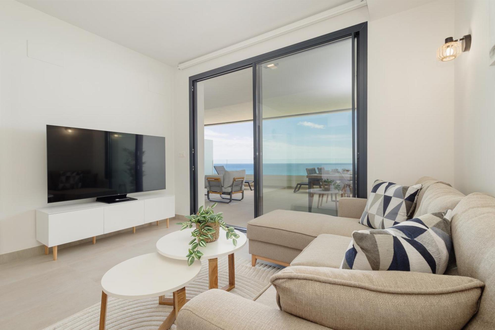 Modern Apartment, With Large Terrace And Panoramic Sea Views, In Fuengirola Apartment