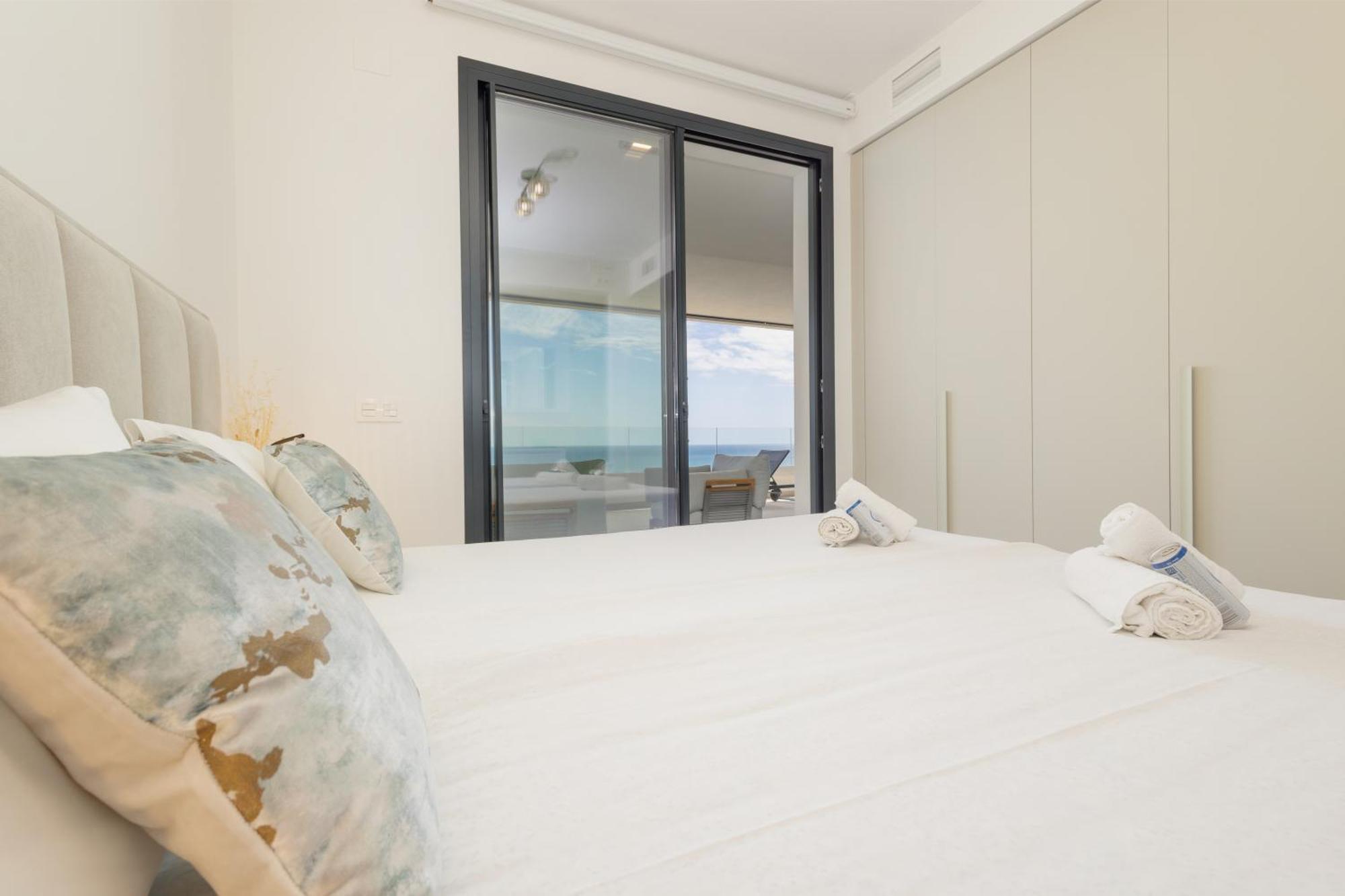 Modern Apartment, With Large Terrace And Panoramic Sea Views, In Fuengirola Apartment *